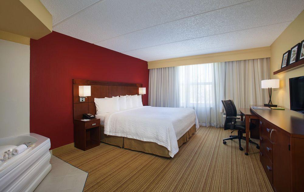 Courtyard By Marriott Miami Aventura Mall Ngoại thất bức ảnh