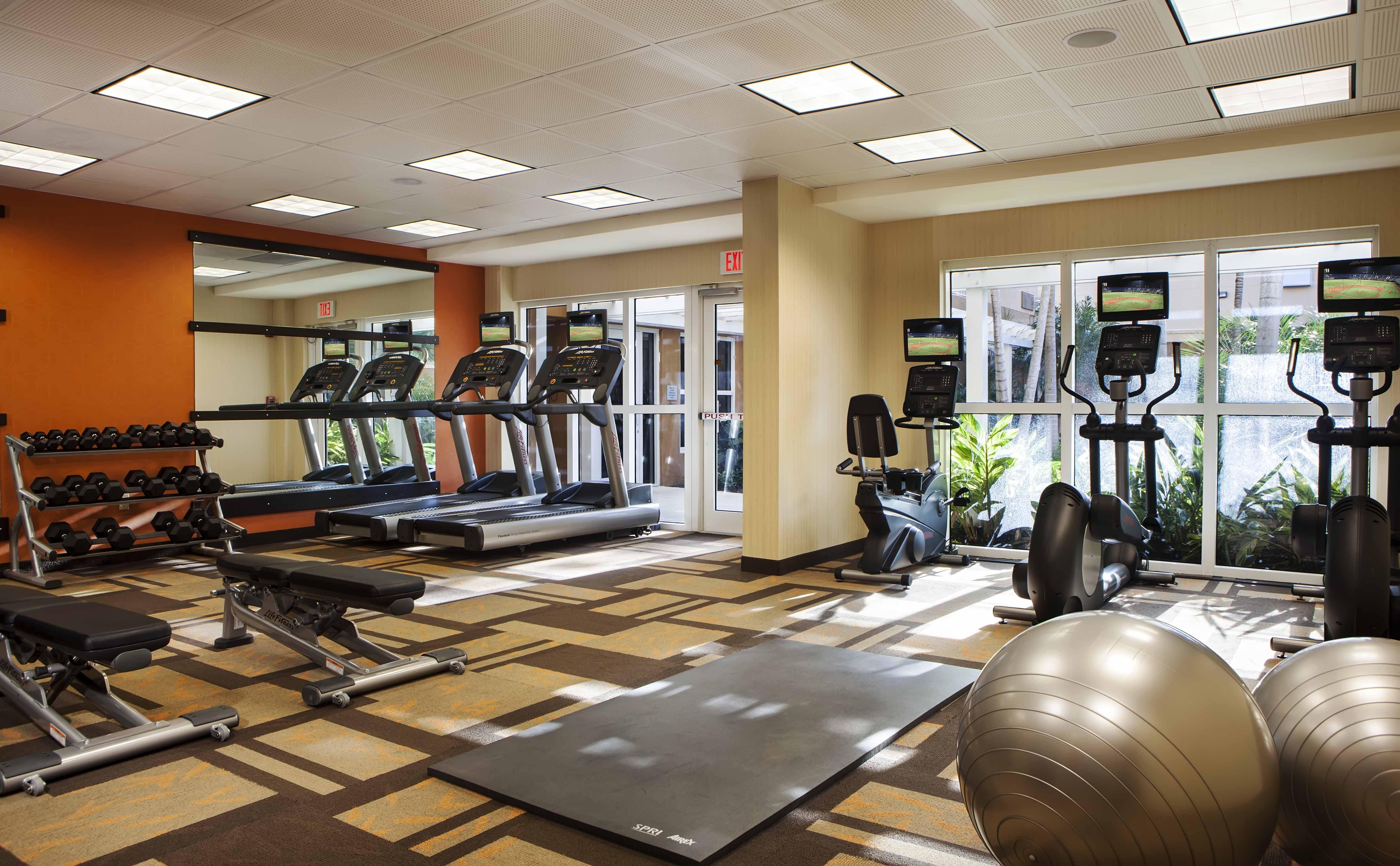 Courtyard By Marriott Miami Aventura Mall Ngoại thất bức ảnh