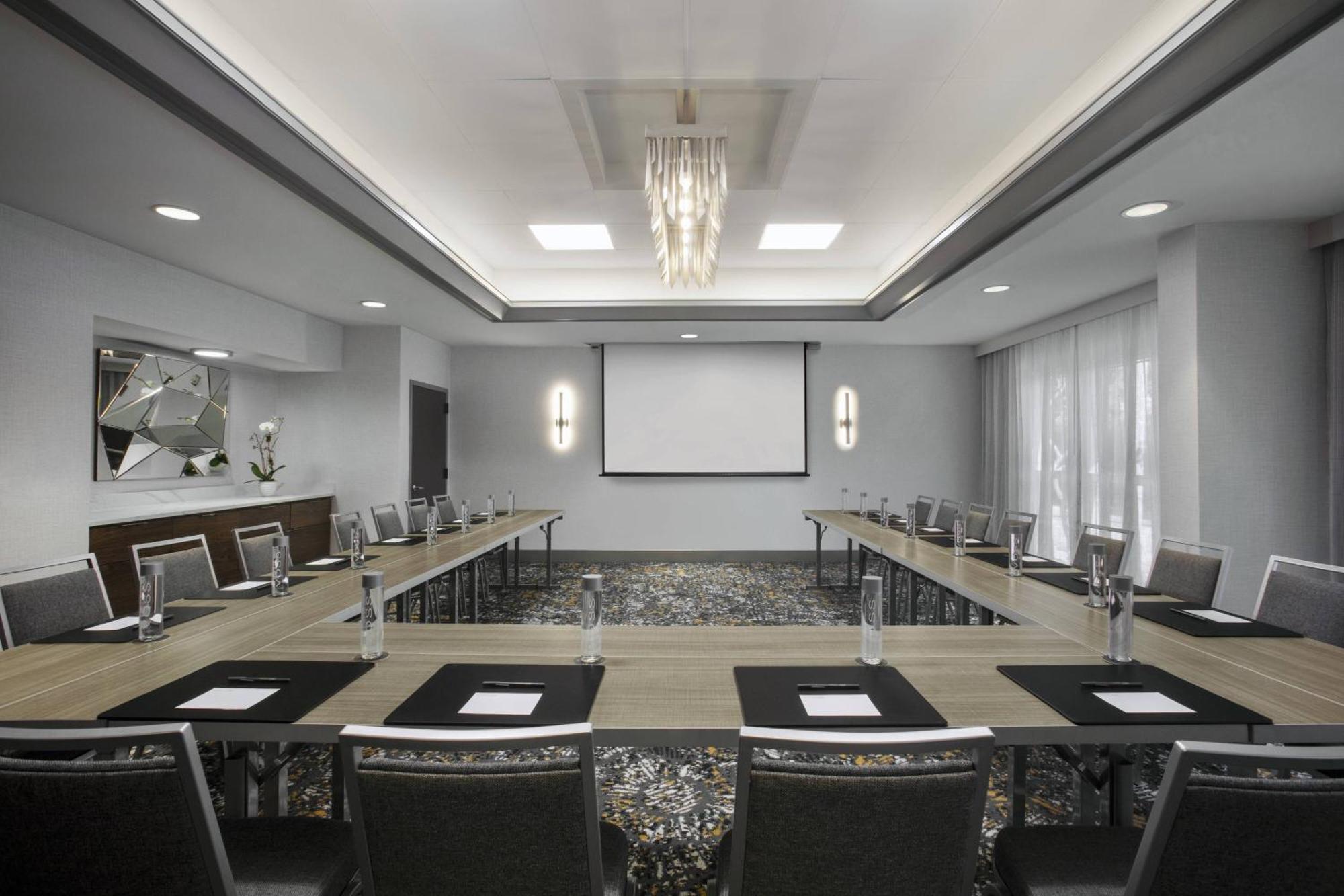 Courtyard By Marriott Miami Aventura Mall Ngoại thất bức ảnh
