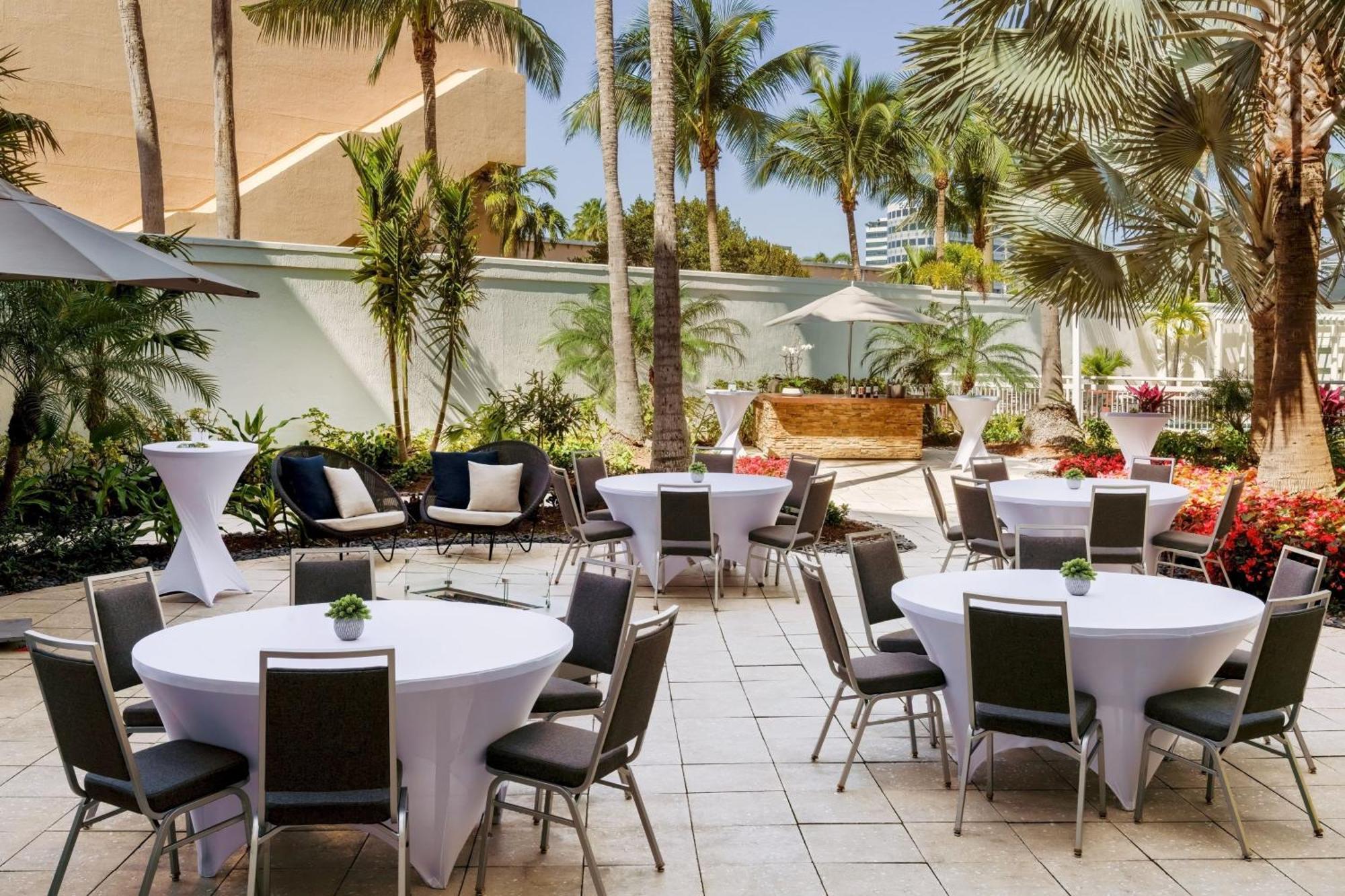 Courtyard By Marriott Miami Aventura Mall Ngoại thất bức ảnh