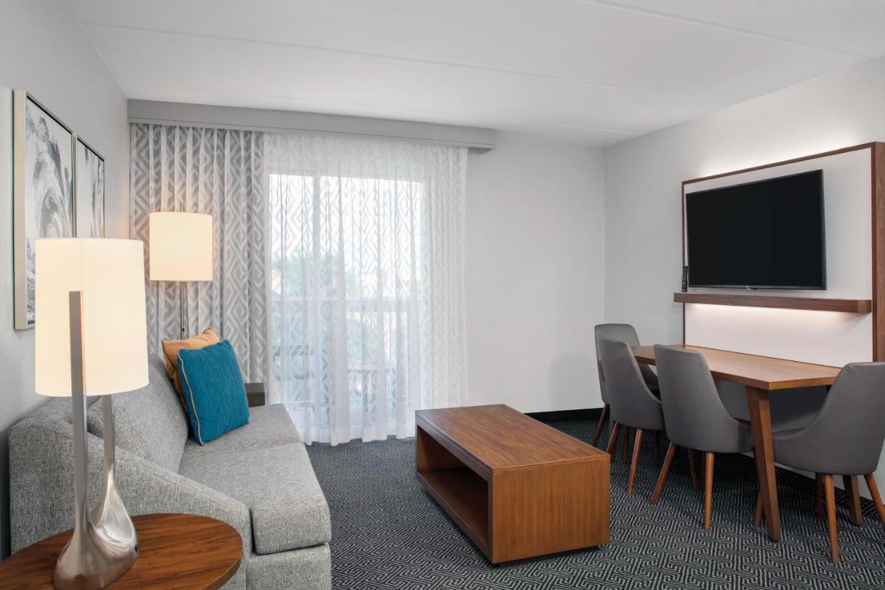Courtyard By Marriott Miami Aventura Mall Ngoại thất bức ảnh